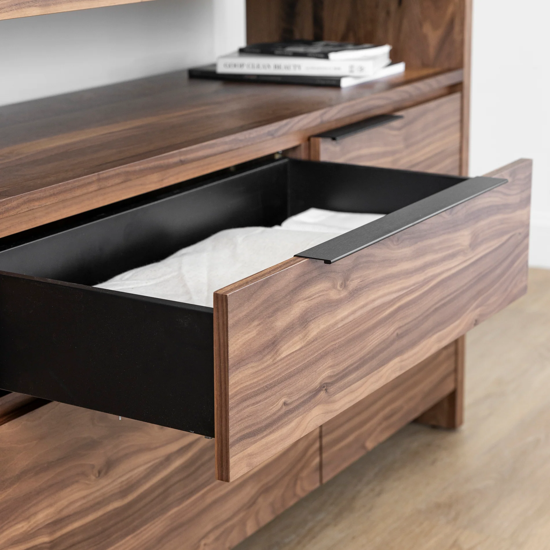 Buffet en noyer naturel - Anabel - Image 3