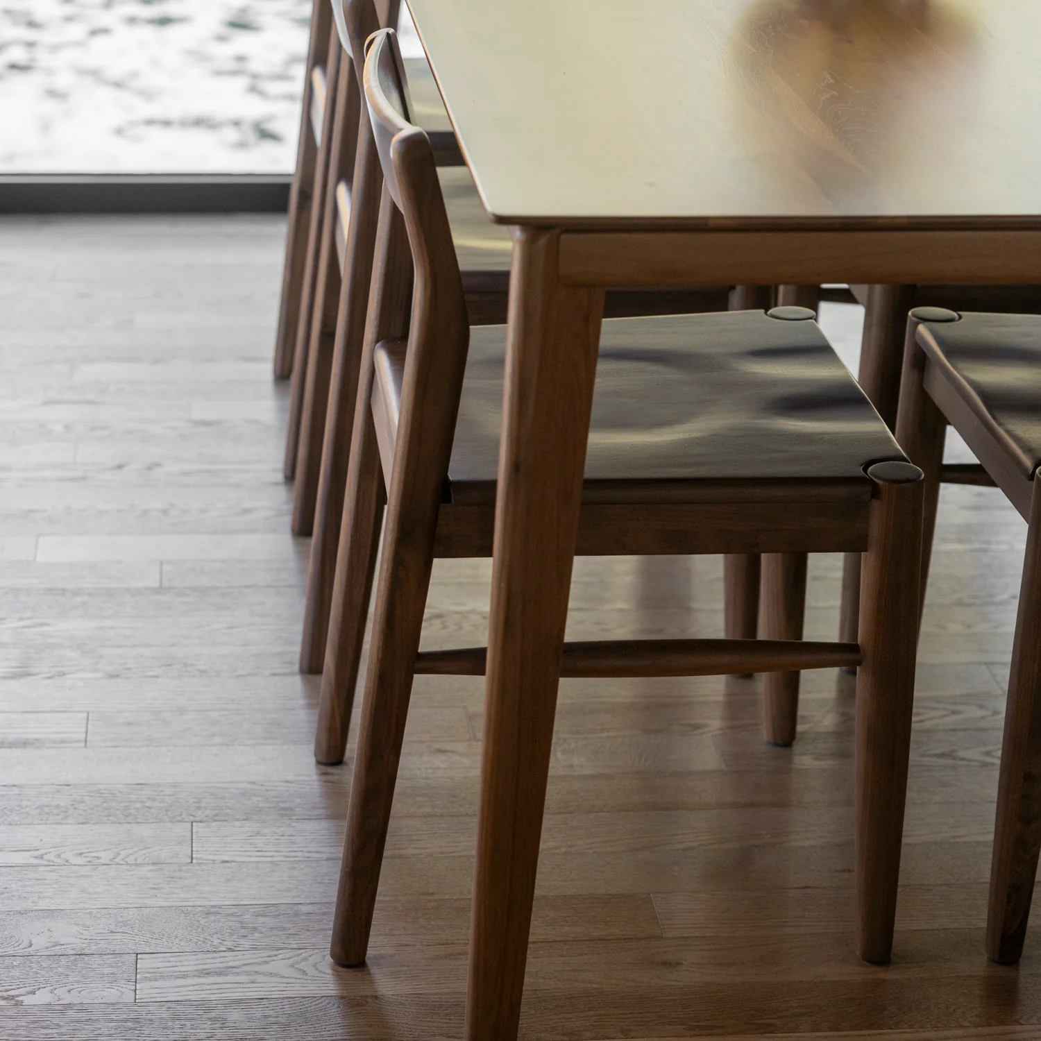 Chaise de cuisine en noyer naturel -  Arthur - Image 3