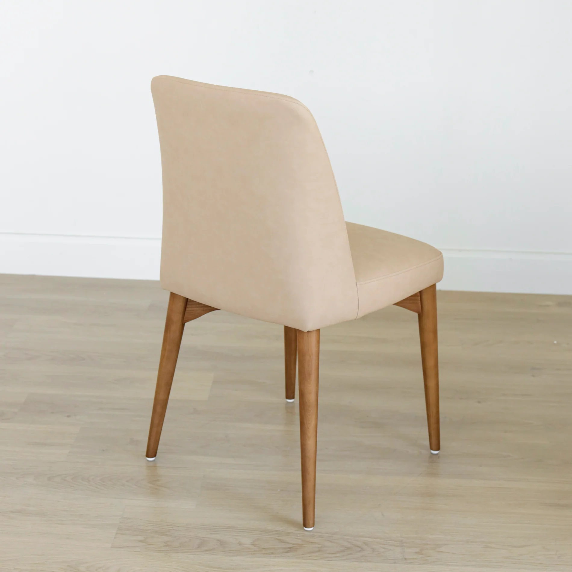 Chaise de cuisine en cuir végane tan - Odile - Image 5