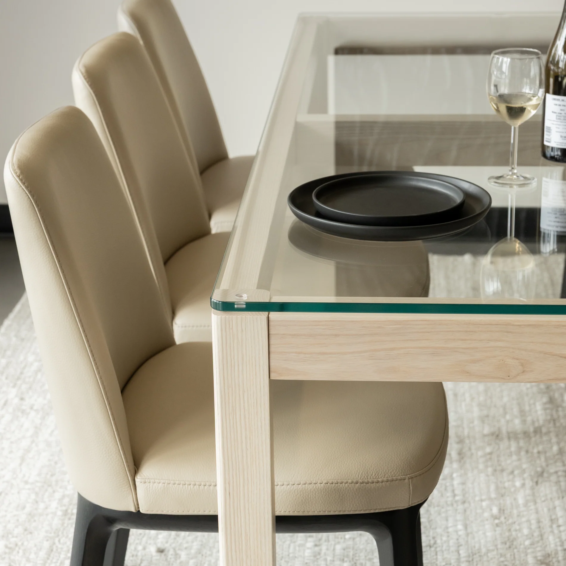 Chaise de cuisine en cuir taupe - Tessa - Image 4