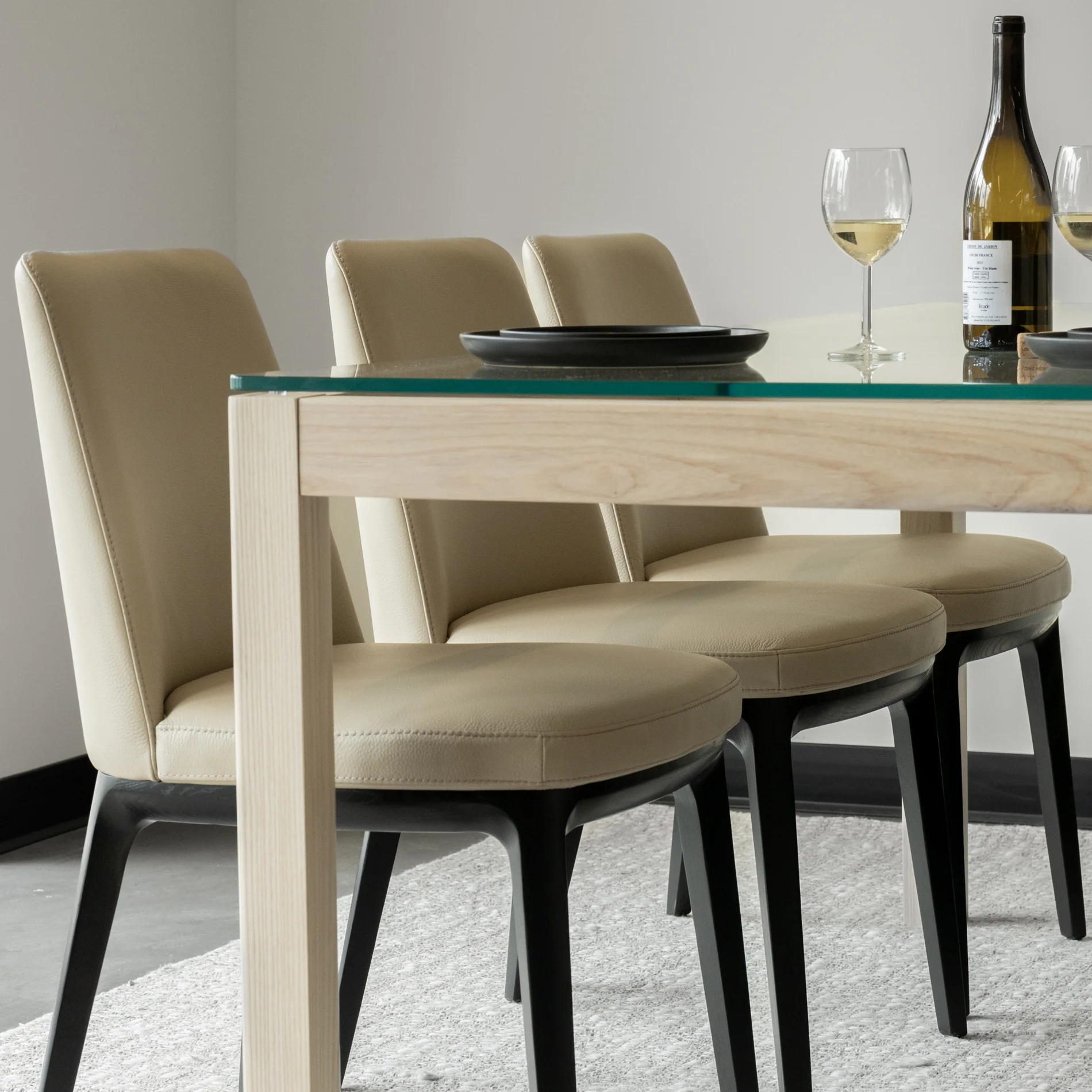 Chaise de cuisine en cuir taupe - Tessa - Image 6