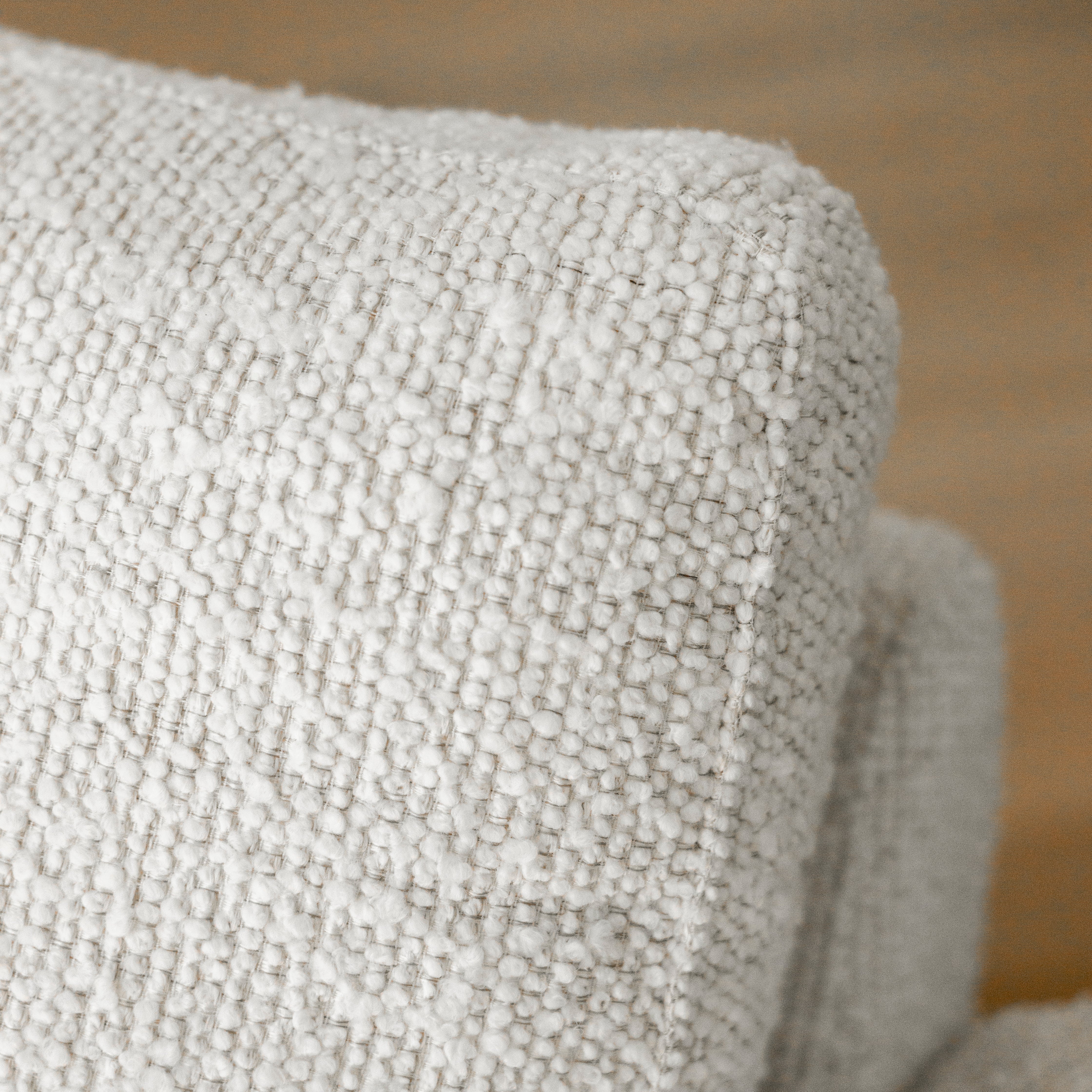 Fauteuil en tissu bouclé - Arnold - Image 5