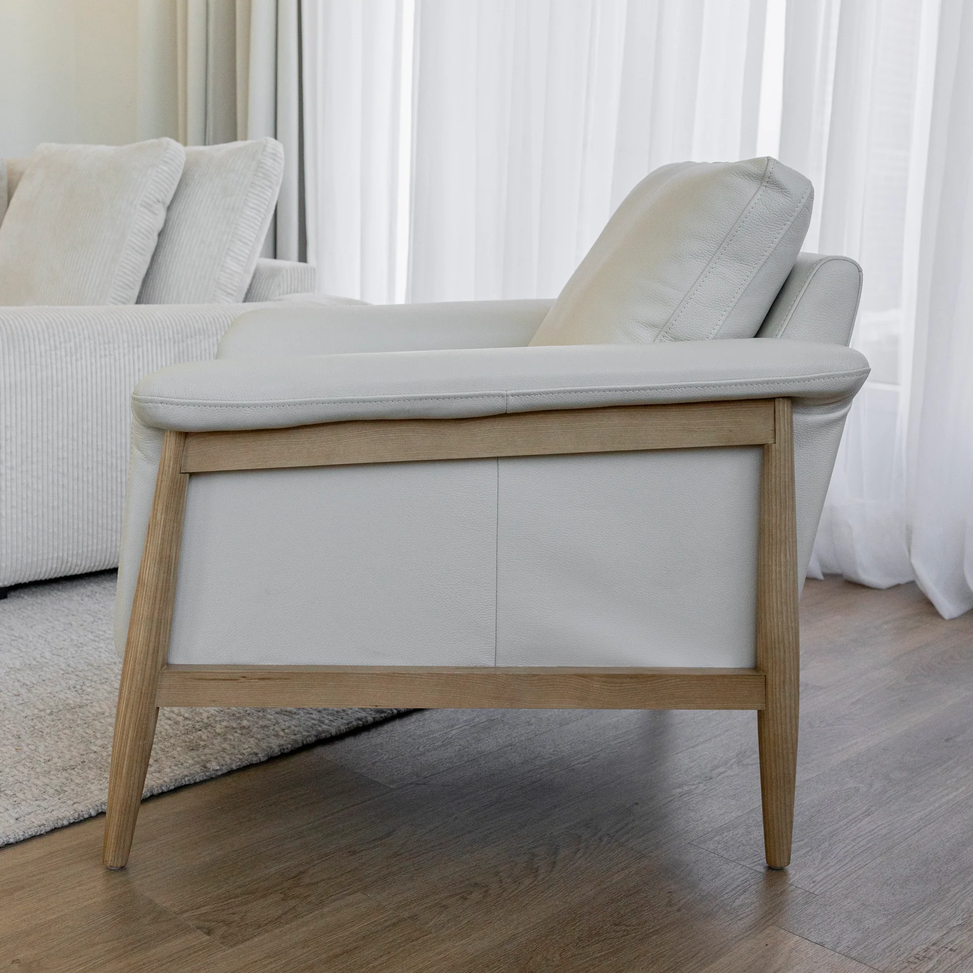 Fauteuil en cuir crème - Arnold - Image 3