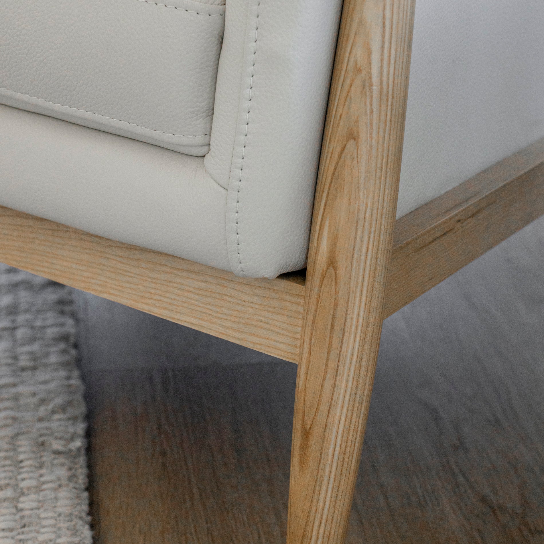 Fauteuil en cuir crème - Arnold - Image 4