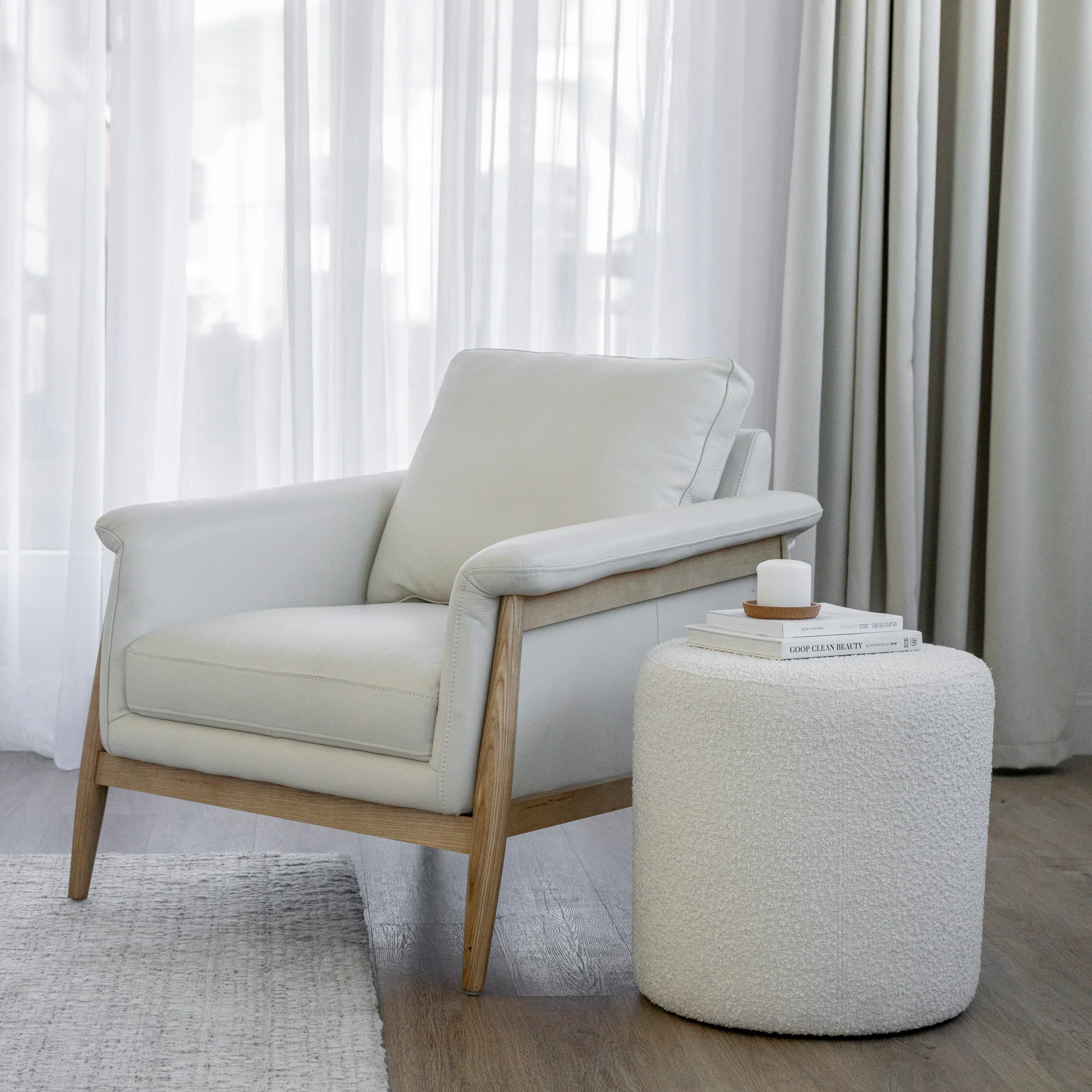 Fauteuil en cuir crème - Arnold - Image 7