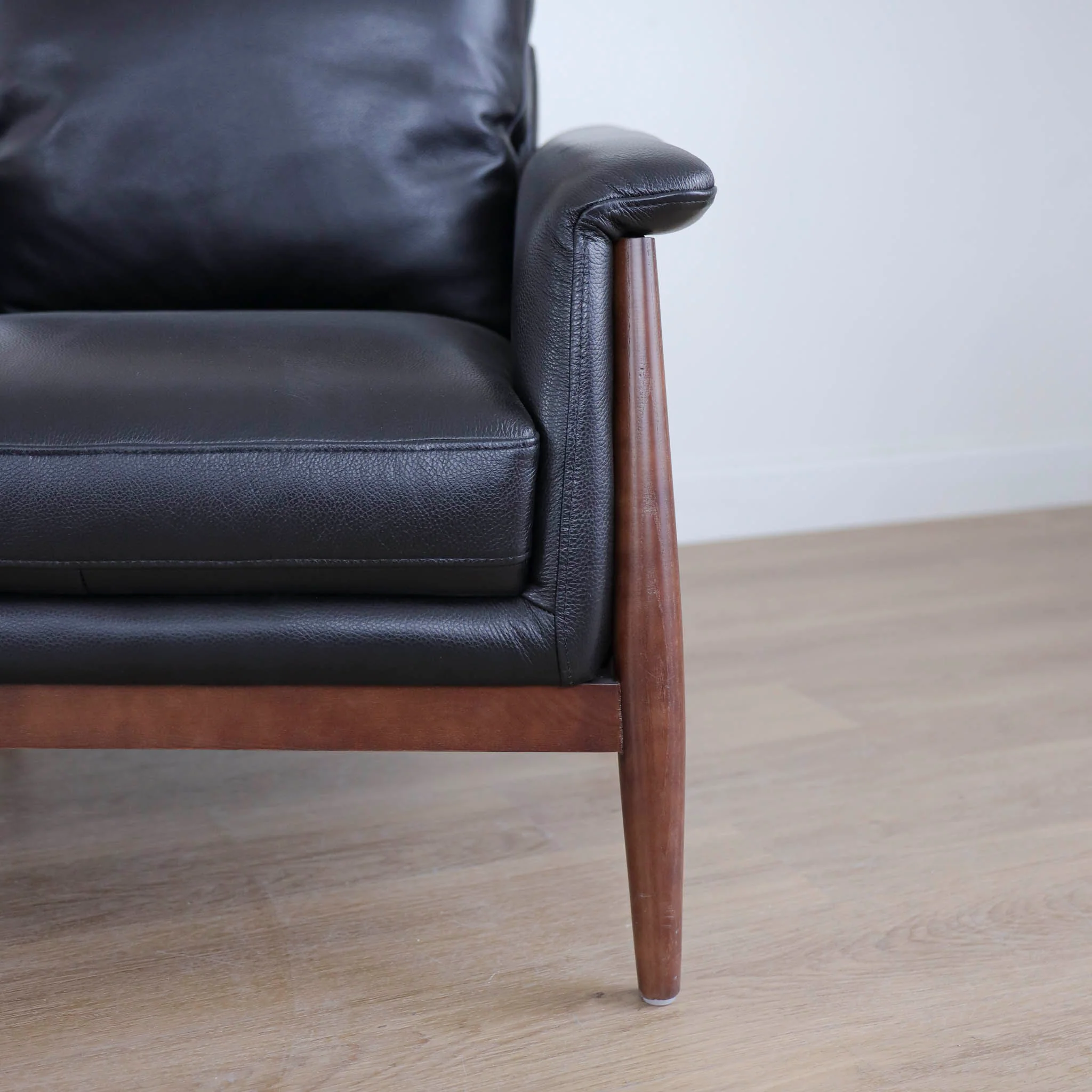 Fauteuil en cuir noir - Arnold - Image 3