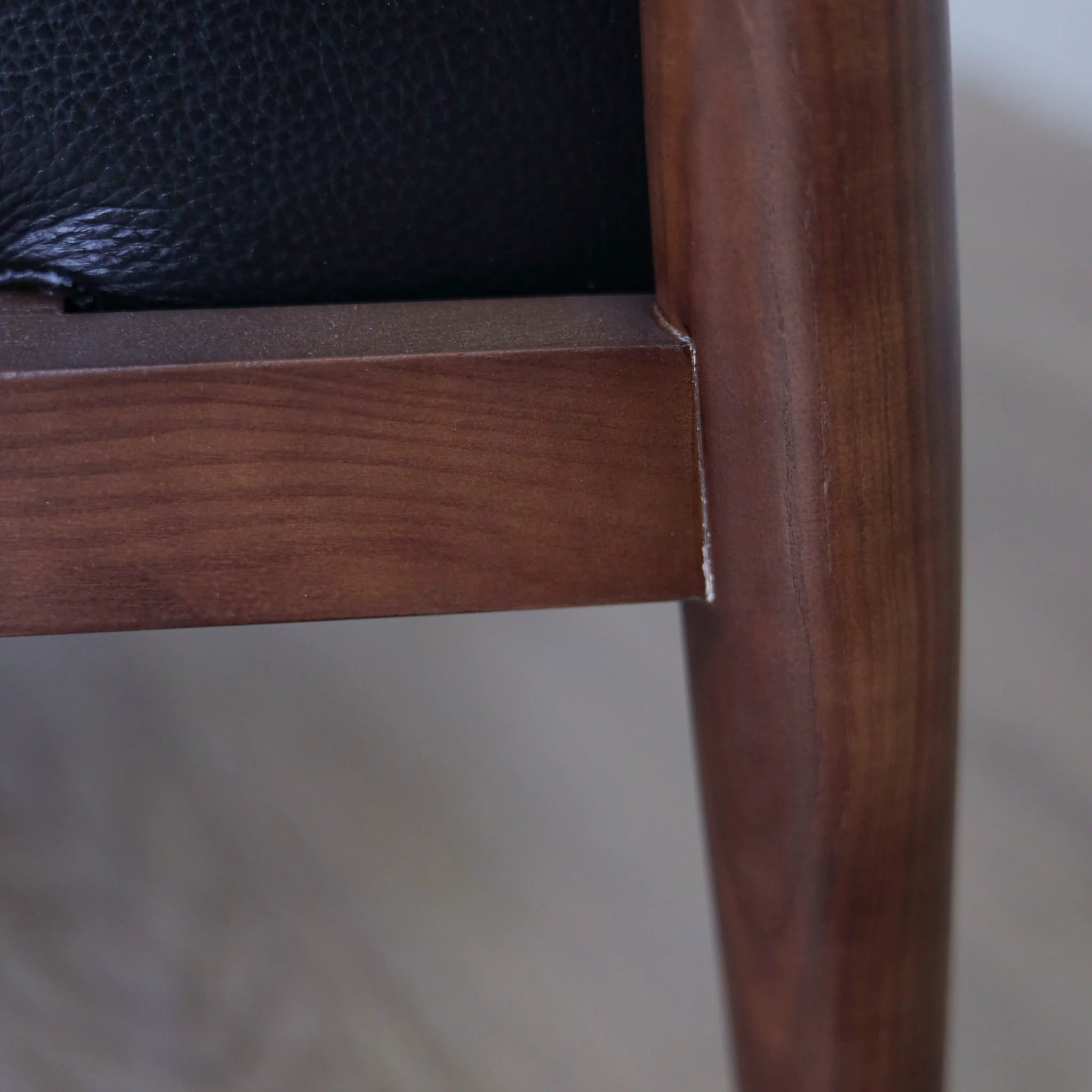 Fauteuil en cuir noir - Arnold - Image 9