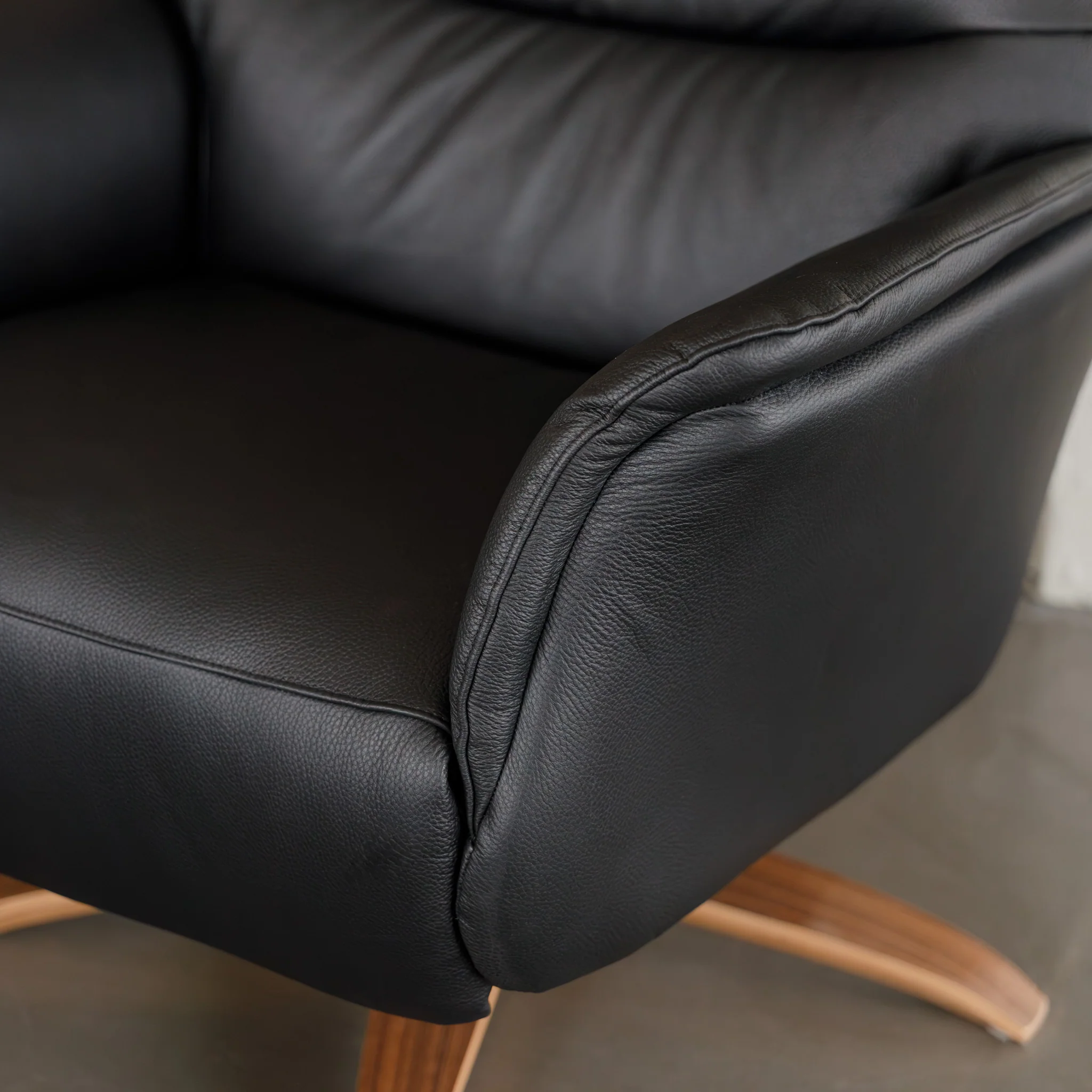 Fauteuil pivotant inclinable - Renaud - Image 8
