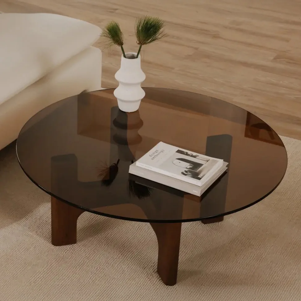 Table à café en verre teinté et bois d’hévéa  - Benedict