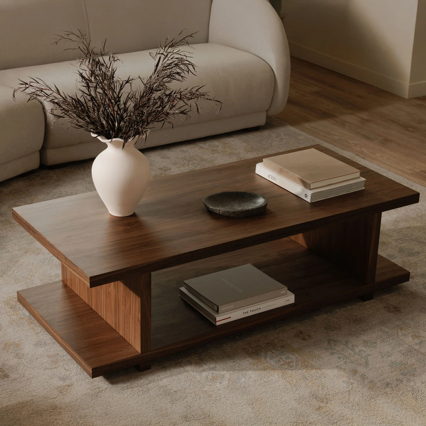 Table de salon en noyer naturel - Millie - Image 3