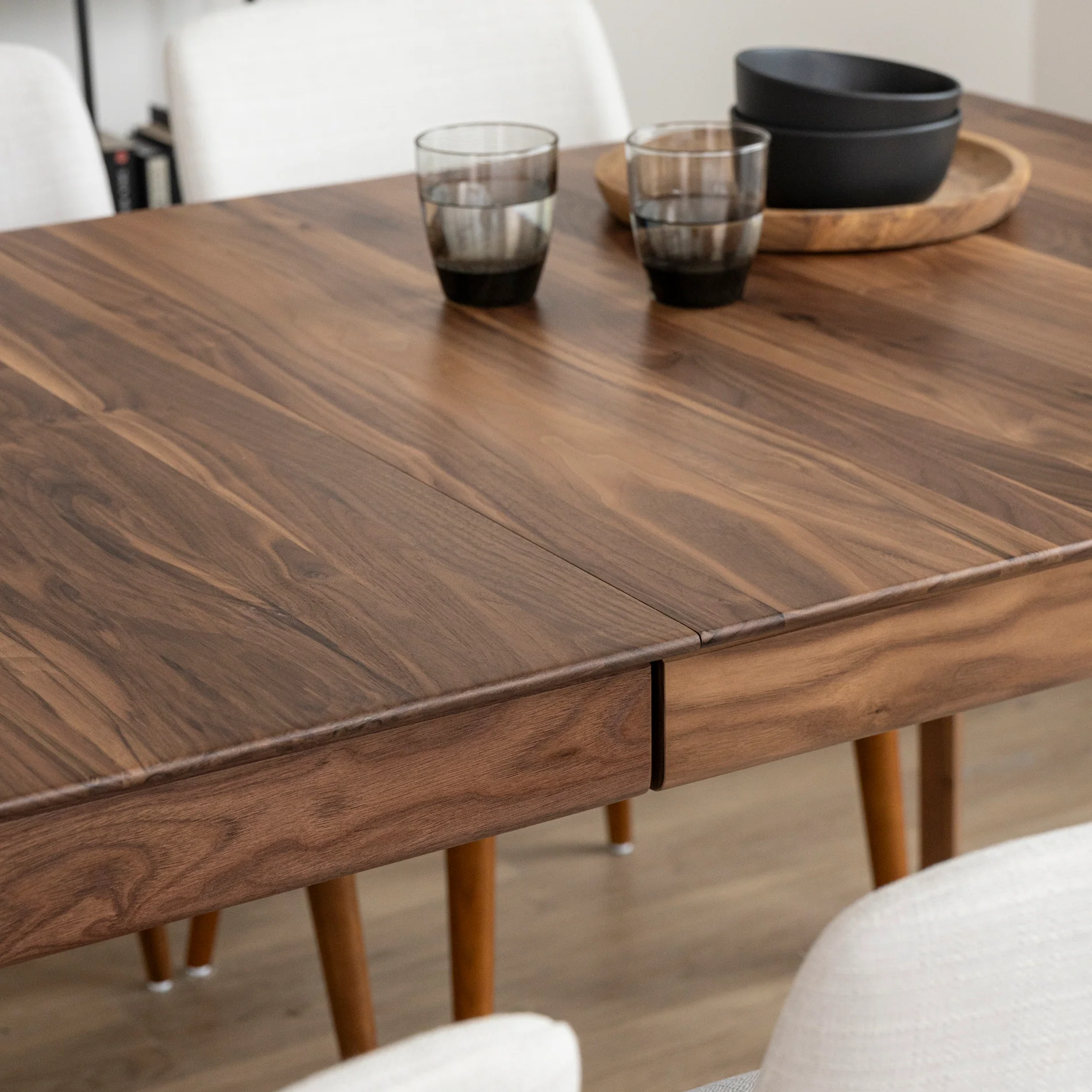 Table de cuisine extensible en noyer - St-Martin - Image 6