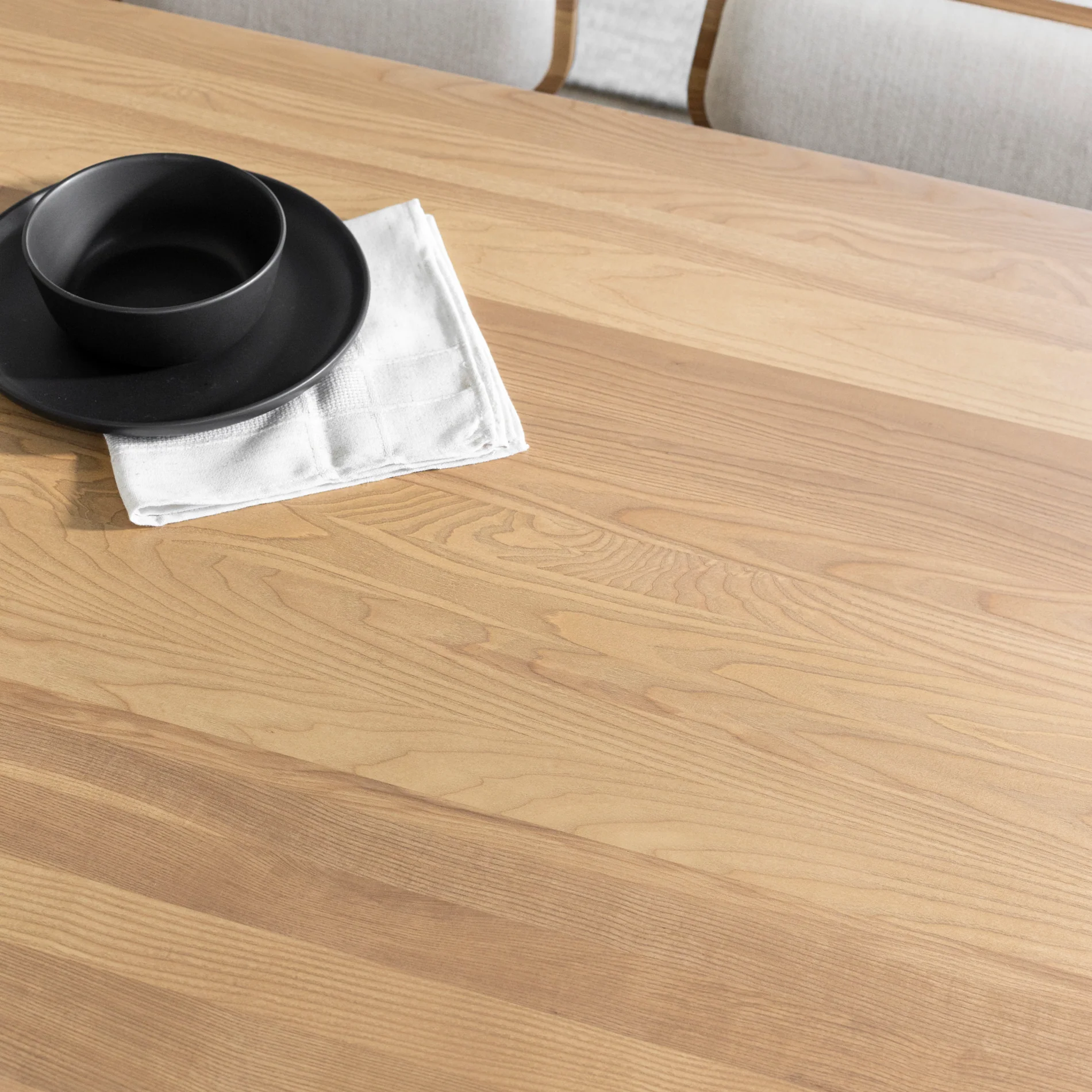 Table à manger en frêne massif - St-Martin - Image 6
