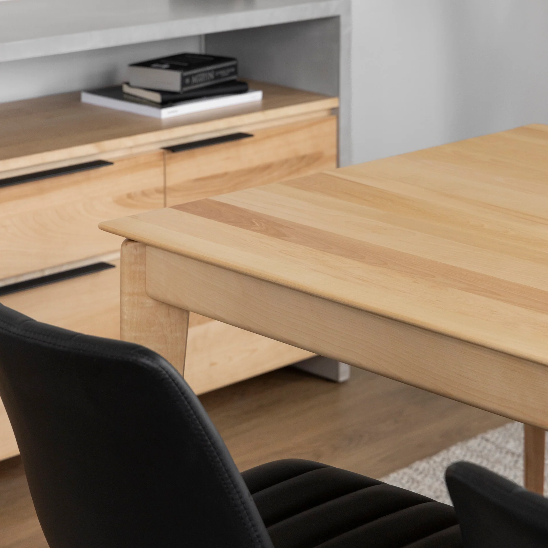 Table de cuisine en merisier massif - St-Martin - Image 4