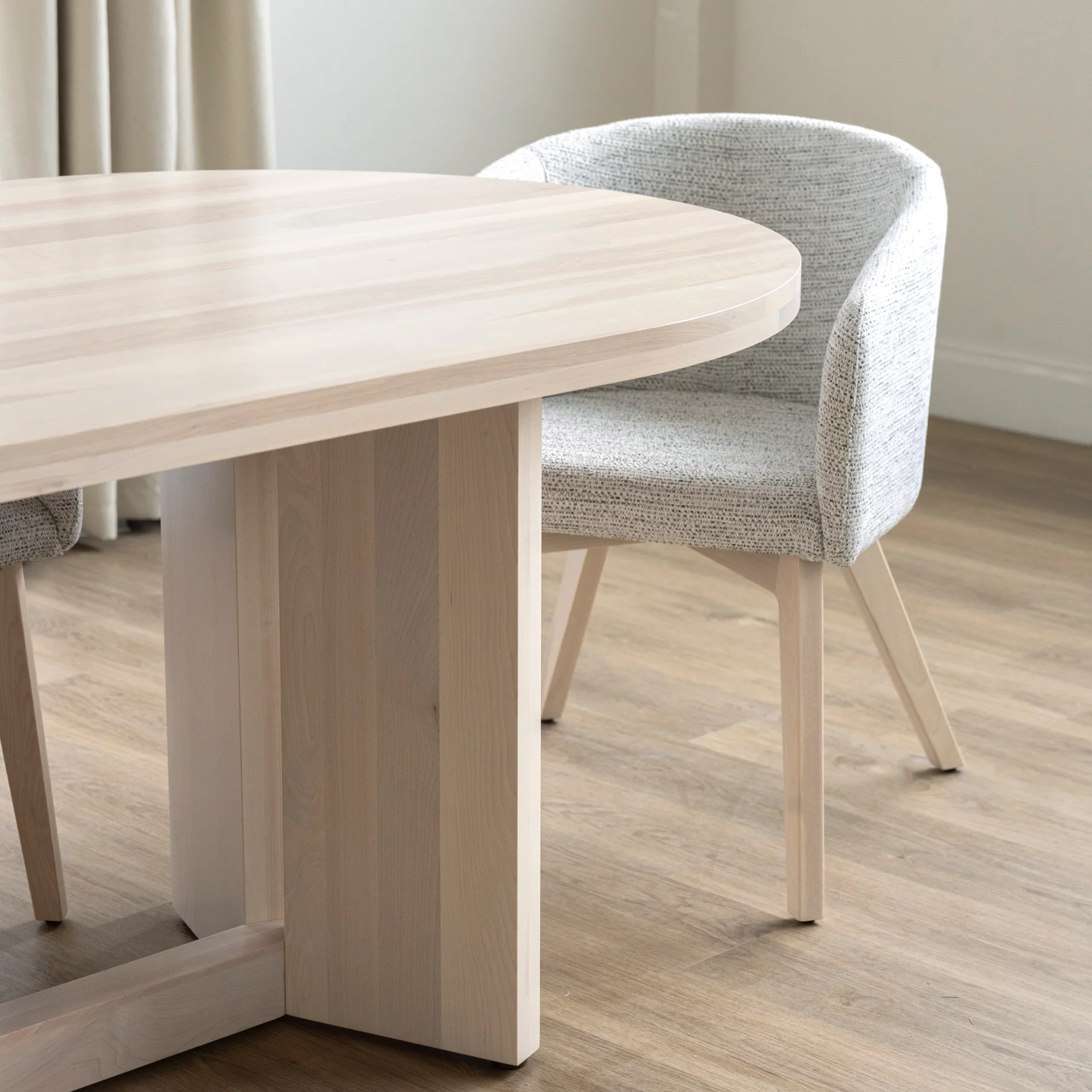 Table de cuisine en merisier - Valmont - Image 11