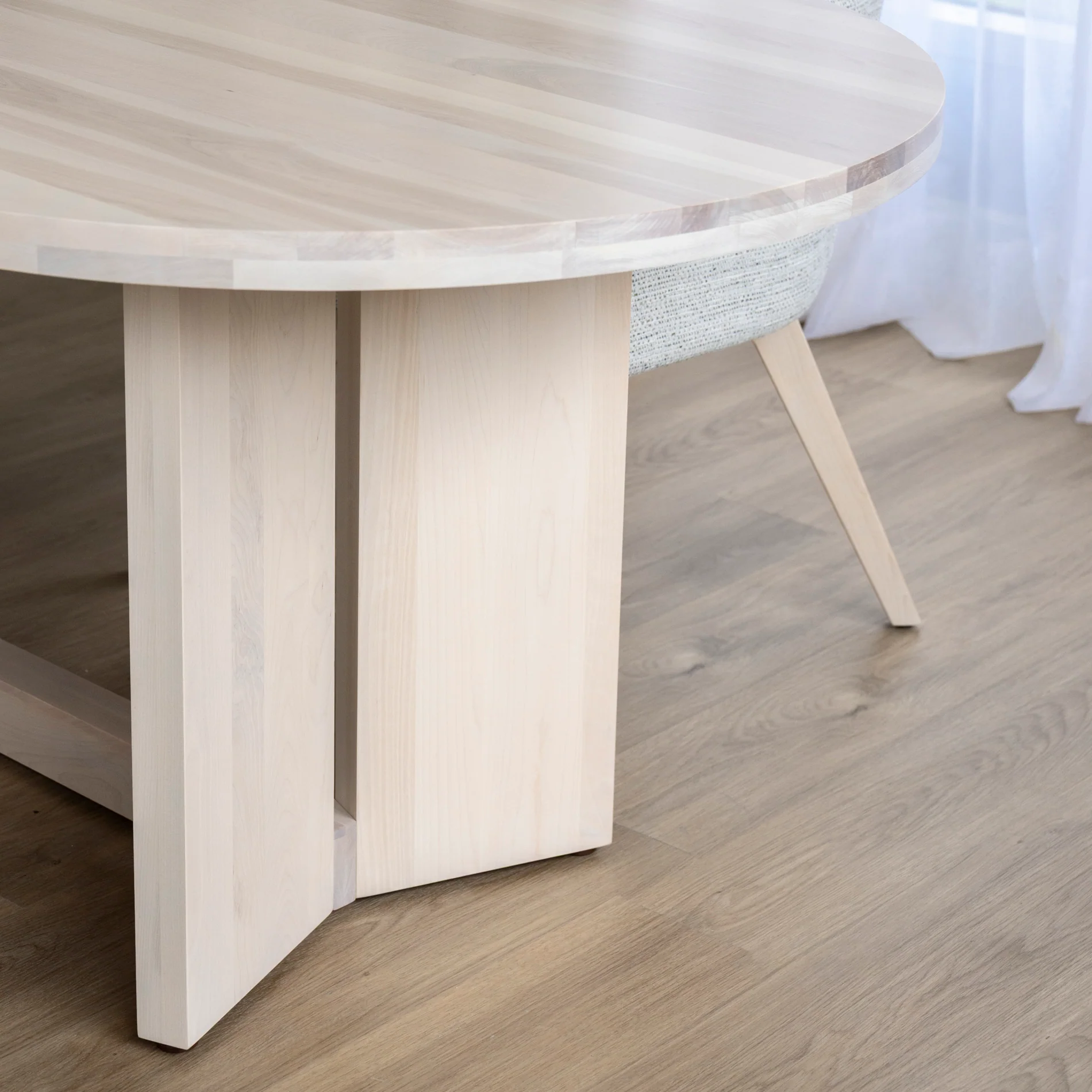 Table de cuisine en merisier - Valmont - Image 4